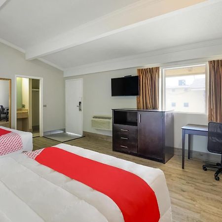 Oyo Hotel Lake Charles La I-10 Экстерьер фото