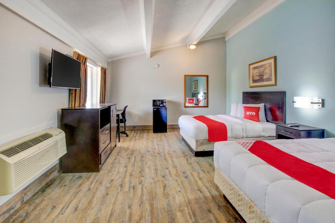 Oyo Hotel Lake Charles La I-10 Экстерьер фото